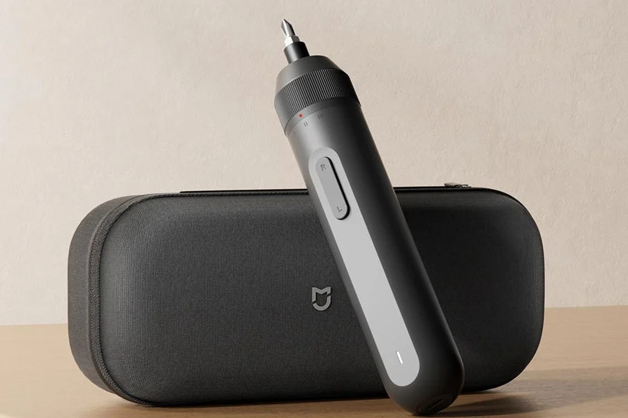 Xiaomi запустила краудфандинг электроотвертки на 2000 мА·ч за $15 xiaomi mijia electric straight handle screwdriver specs launch price